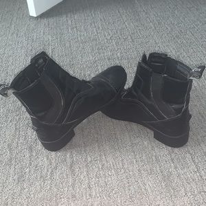 horseback riding shoes- never sold